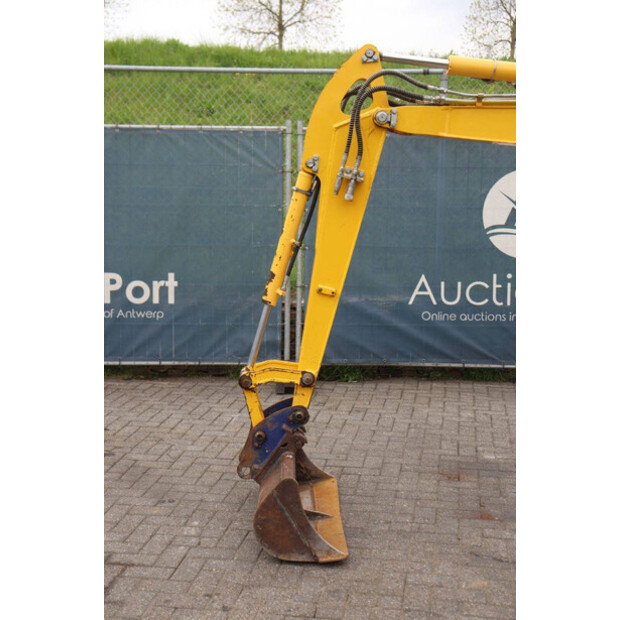 2018 كوماتسو PC26MR-3-46728689