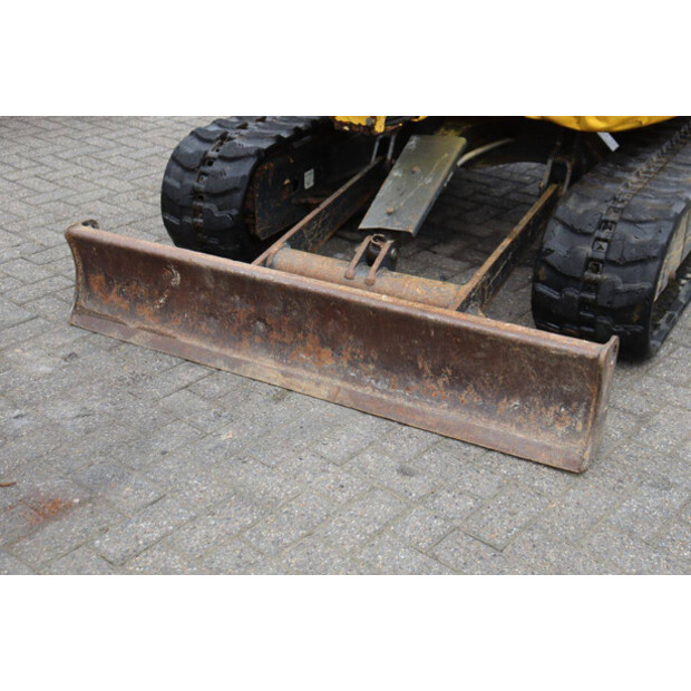 2018 كوماتسو PC26MR-3-46728693