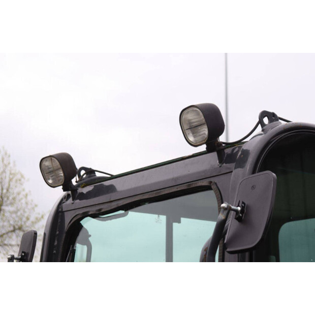 2018 كوماتسو PC26MR-3-46728696