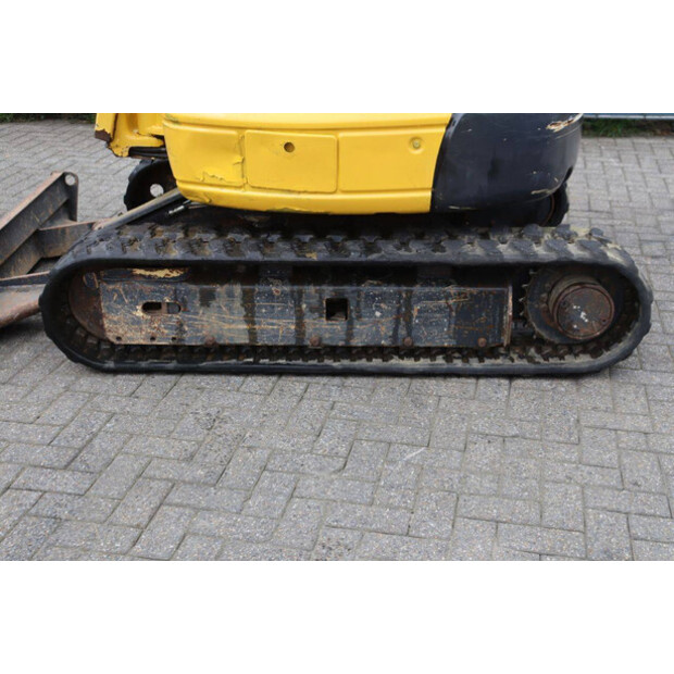 2018 كوماتسو PC26MR-3-46728697