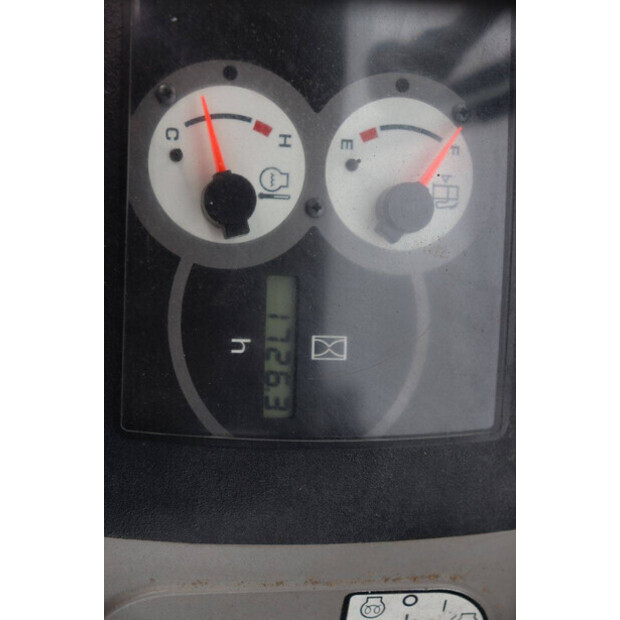 2018 كوماتسو PC26MR-3-46728709