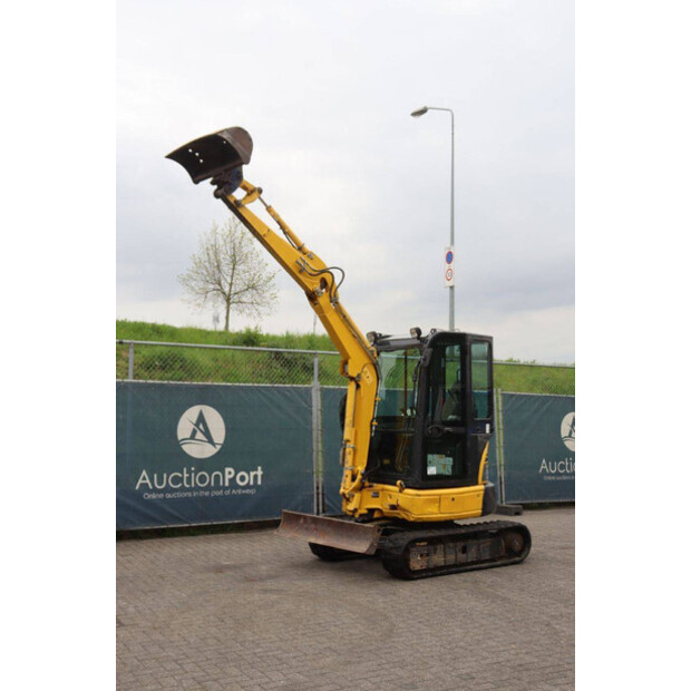 2018 كوماتسو PC26MR-3-46728711