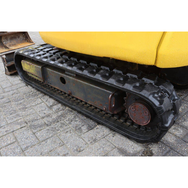 2012 Komatsu PC16R-HS-46728736