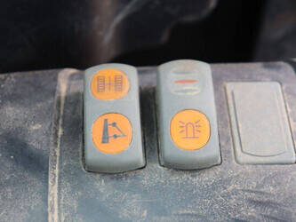 2012-komatsu-pc16r-hs-46728748