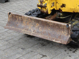 2012-komatsu-pc16r-hs-46728753