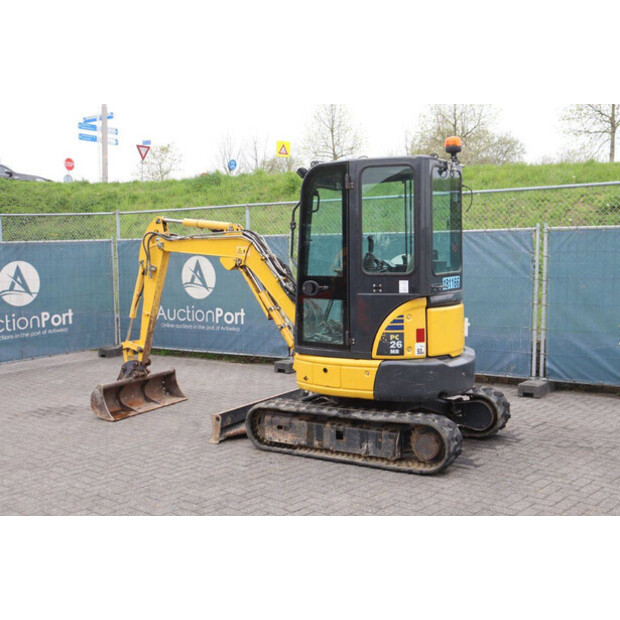 2018 كوماتسو PC26MR-46728756