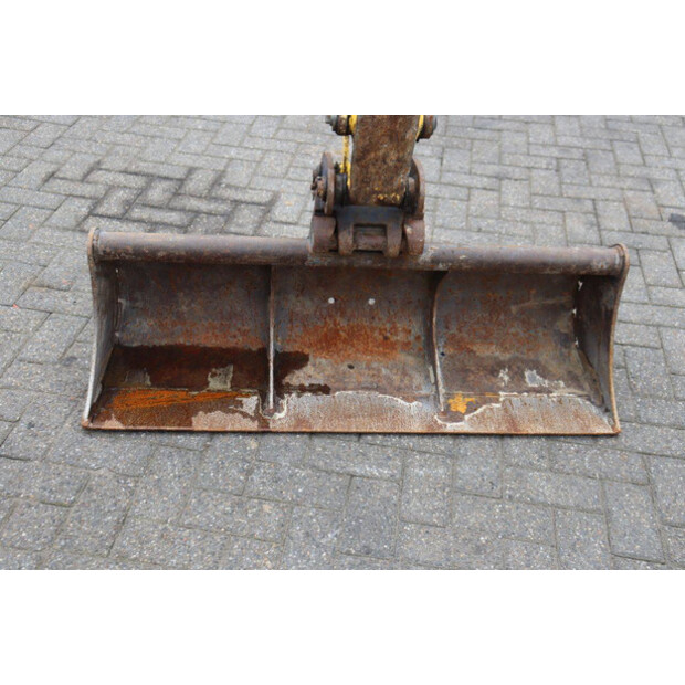 2018 كوماتسو PC26MR-46728766