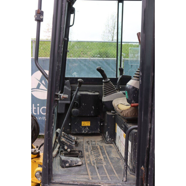 2018 كوماتسو PC26MR-46728779