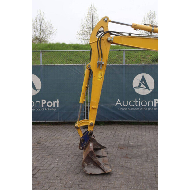 2018 كوماتسو PC35MR-46728790