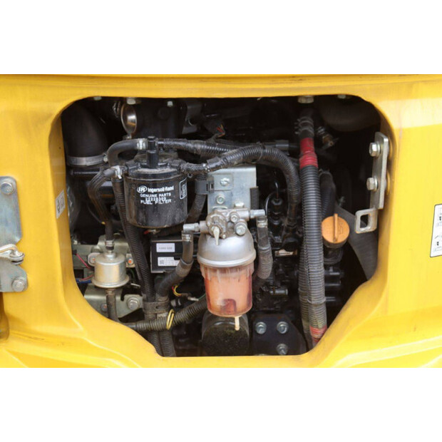 2018 كوماتسو PC35MR-46728803