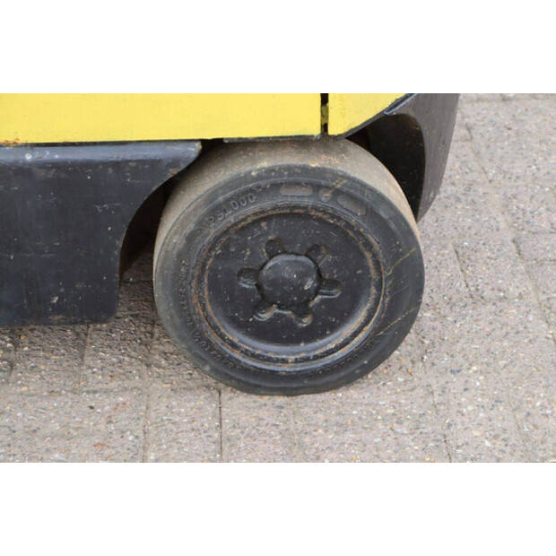 1999 Hyster E2.50XM-847-46728819