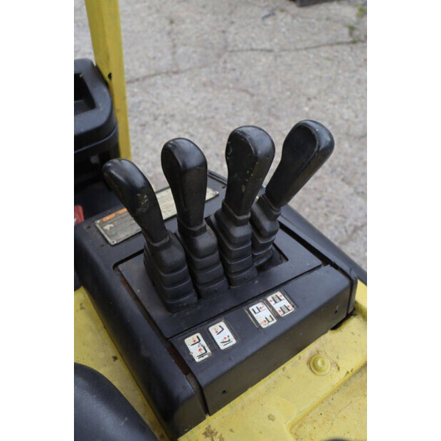 1999 Hyster E2.50XM-847-46728829