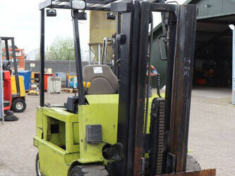 1997-clark-30s-1444709-46728857