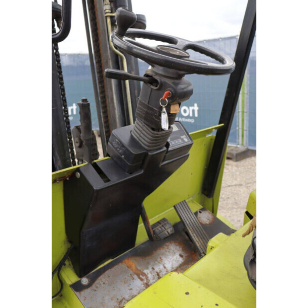 1997 كلارك 30S-46728868