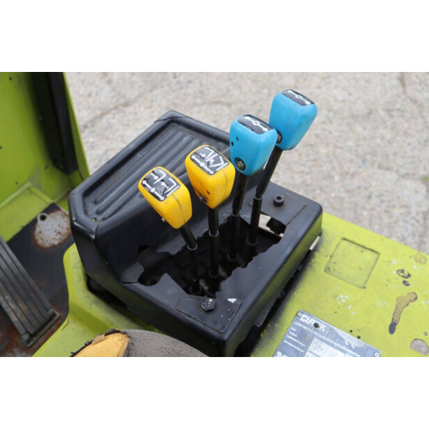 1997 كلارك 30S-46728873