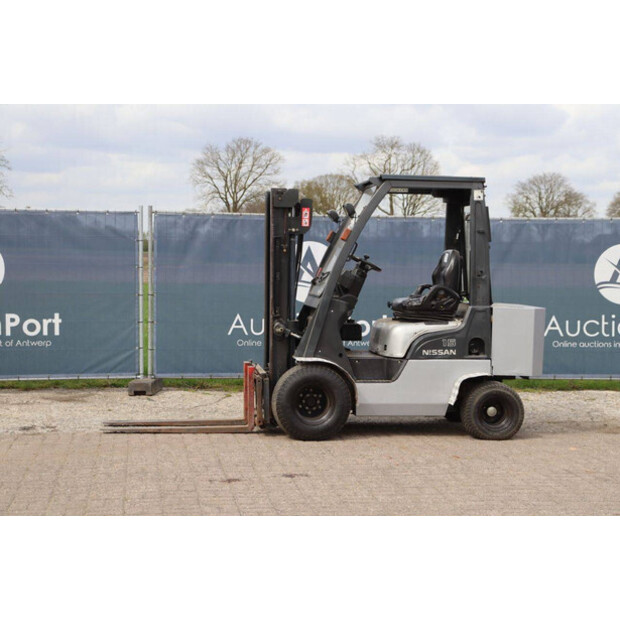 NISSAN H 01A15-46728963