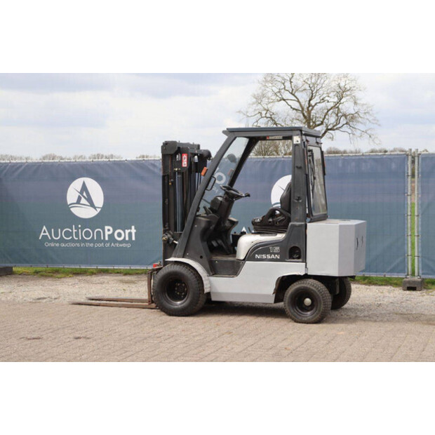 NISSAN H 01A15-46728965