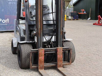 nissan-h-01a15-46728969