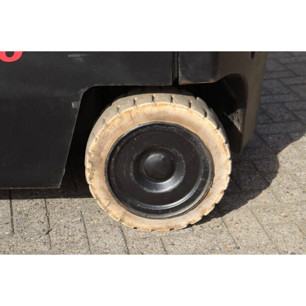 2011 Hyster E4.00XL-46729124