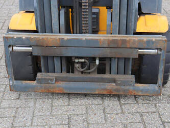 2009-jungheinrich-efg-320-1444721-46729218