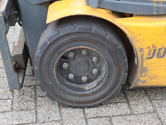 2009-jungheinrich-efg-320-1444721-46729221