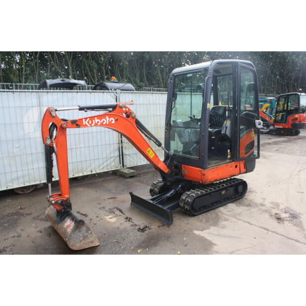 2014 كوبوتا KX015-4-46729459