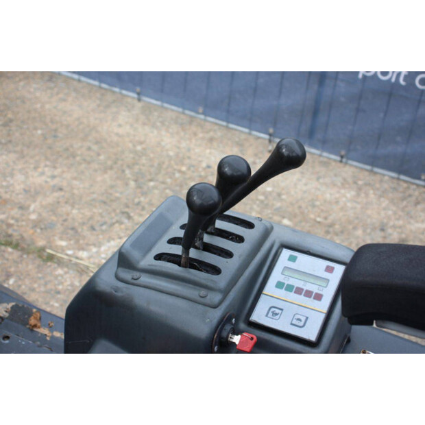 2005 Komatsu FB15M-2R-46729652