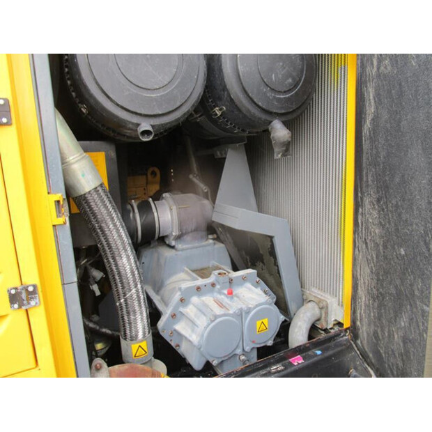 2006 Atlas Copco XAHS 426 Cd - N-46730673