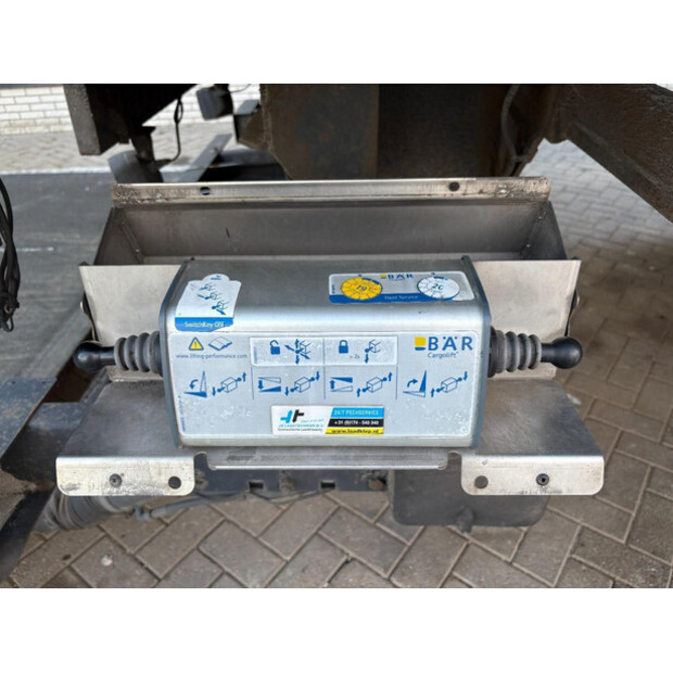 2006 Schmitz Cargobull SKO 18-46731045