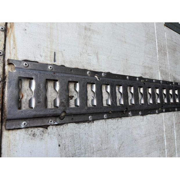 2006 Schmitz Cargobull SKO 18-46731090