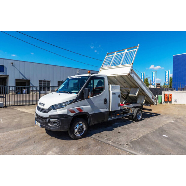 2017 Iveco Daily 35C15-46731283