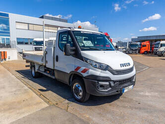 2017-iveco-daily-35c15-1444772-46731294