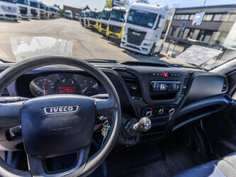 2017-iveco-daily-35c15-1444772-46731300