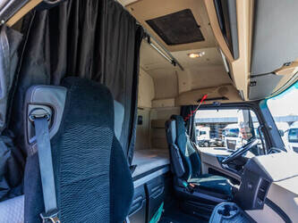 2018-mercedes-benz-actros-1846-1444787-46732143