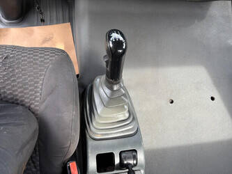 2005-man-tga-33-390-1444791-46732343