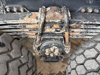 2005-man-tga-33-390-1444791-46732345