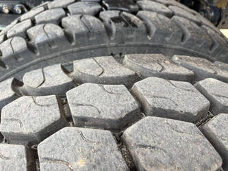 2005-man-tga-33-390-1444791-46732361