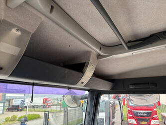 2005-man-tga-33-390-1444791-46732375