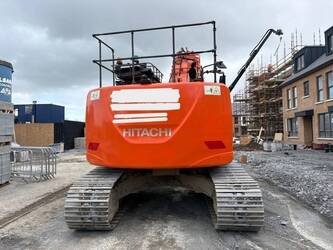 2018-hitachi-1444802-46736121