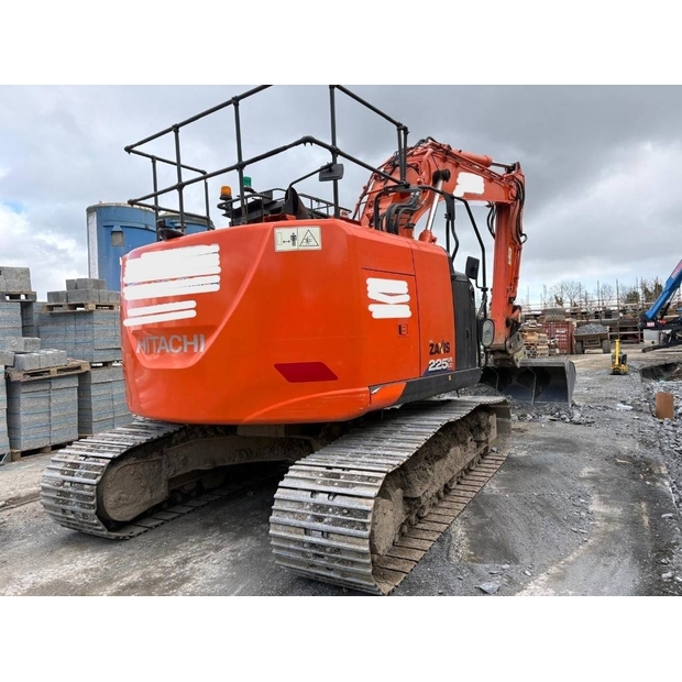 2018 Hitachi-46736122