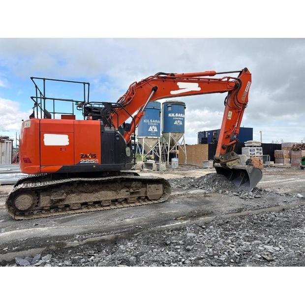 2018 Hitachi-46736123