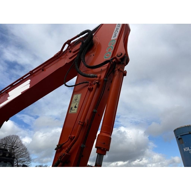 2018 Hitachi-46736127