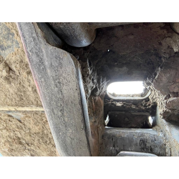 2018 Hitachi-46736134