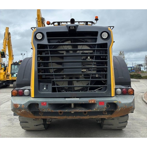 2021 Komatsu 8-46736190