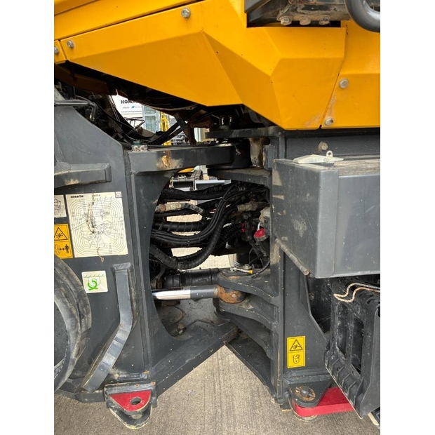 2021 Komatsu 8-46736199