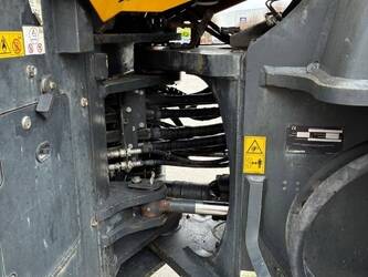 2021-komatsu-8-1444804-46736200