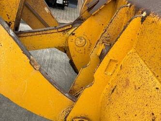 2021-komatsu-8-1444804-46736202