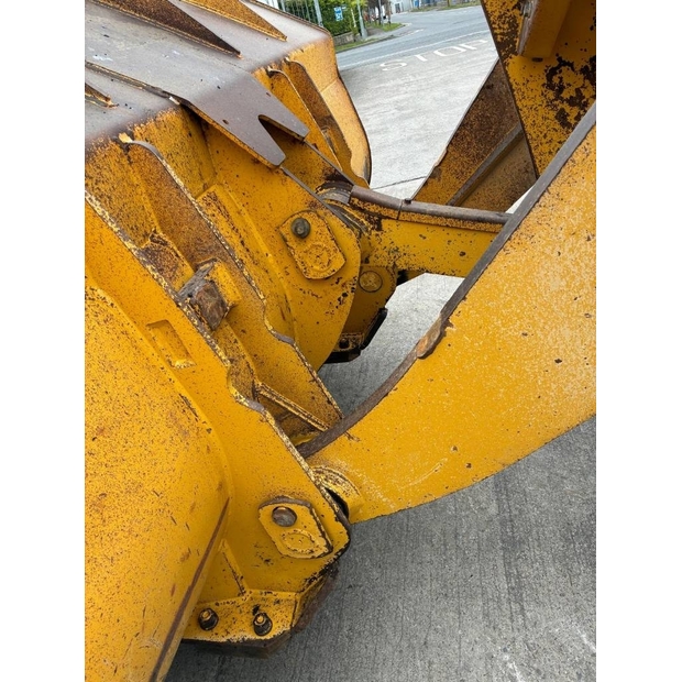 2021 Komatsu 8-46736203