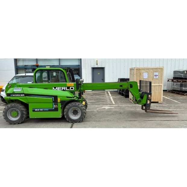 2022 ميرلو 25-46736235