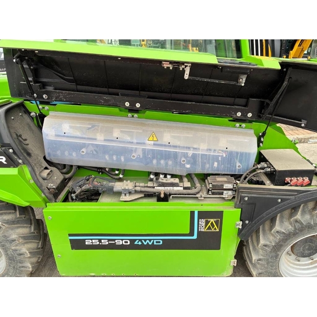 2022 ميرلو 25-46736241